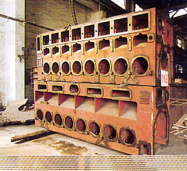 機(jī)車發(fā)動(dòng)機(jī)機(jī)體